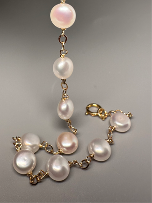 Button Pearl Bracelet