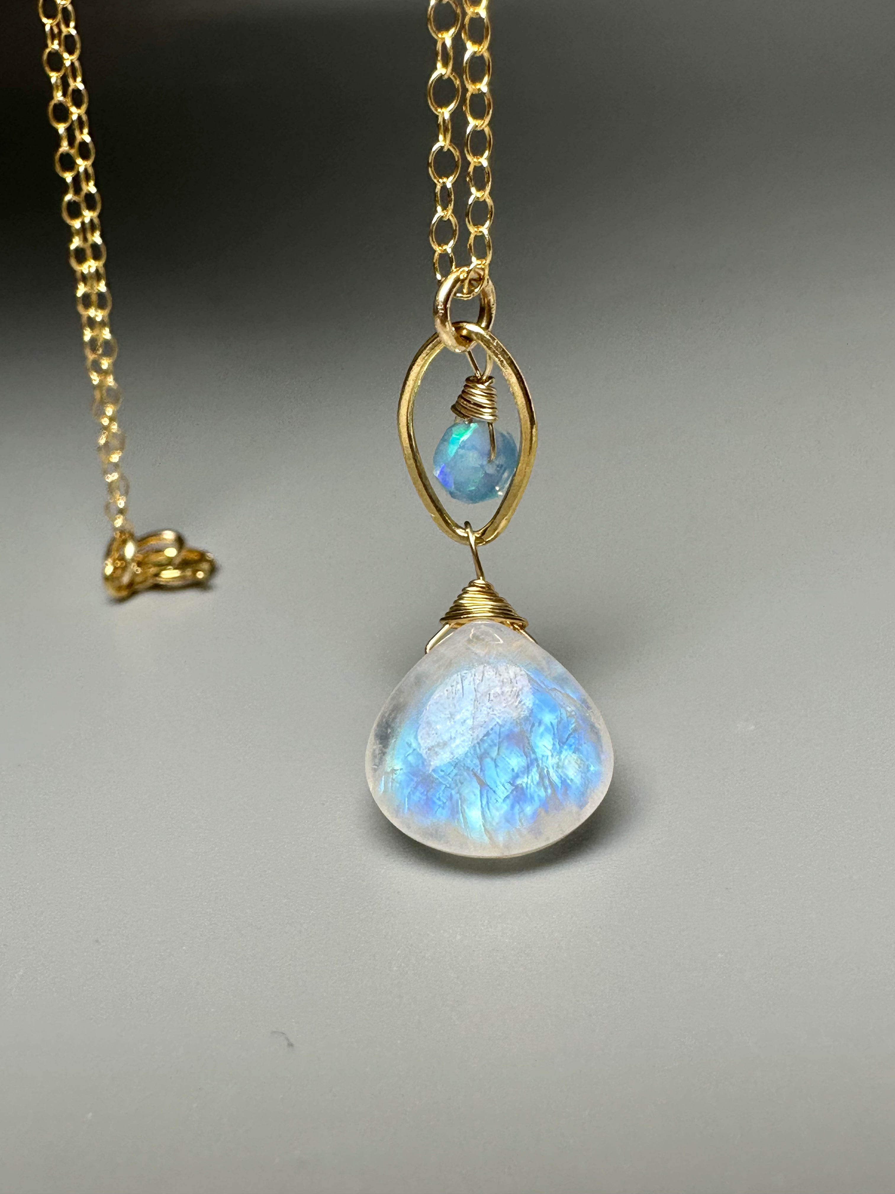 Moonstone Opal Pendant Necklace – Smashing Jewels Moonstone Opal Pendant Necklace – Smashing Jewels