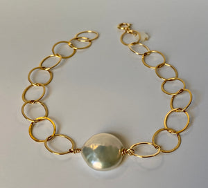 Pearl Circle Bracelet